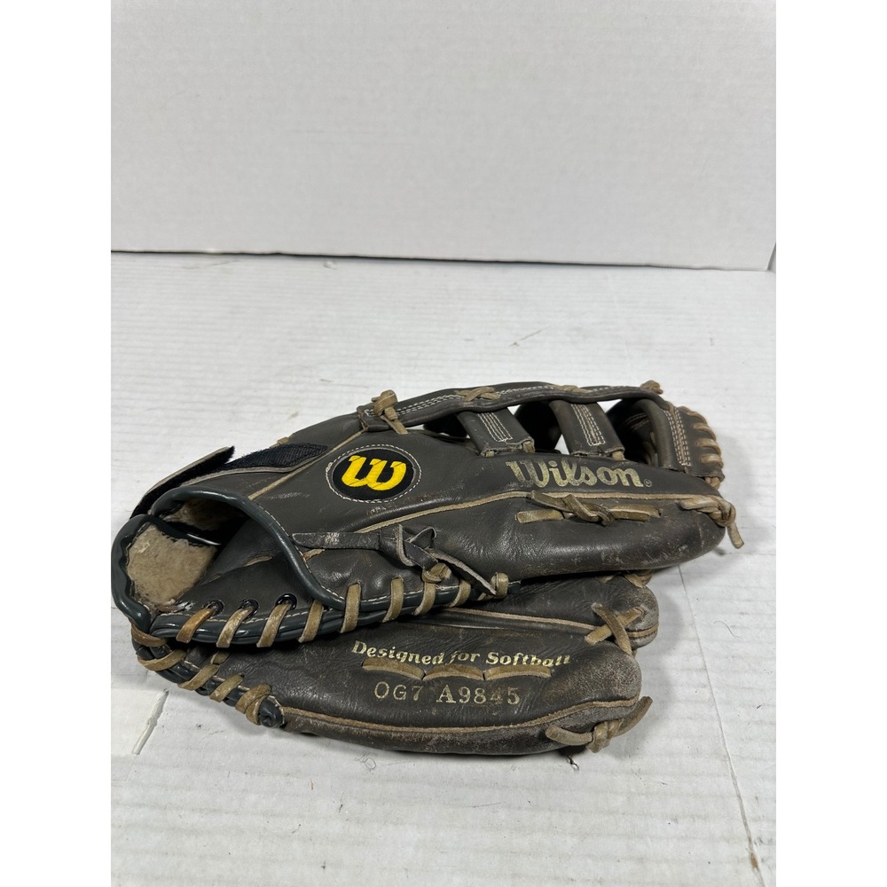 Wilson OG7 A9845 Softball Glove Premium Cowhide Leather Right Hand Throw Brown